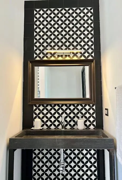 Rosalia Homestay - Levante Apartment Cinisi 0*,