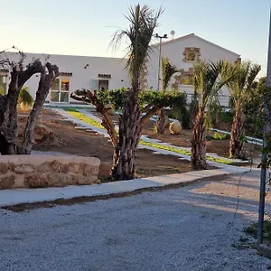 Eden, Cinisi