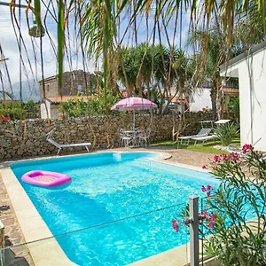 Manzella Piscina Privata Cinisi